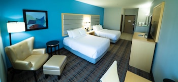 Standard Room, 2 Queen Beds, Non Smoking, Refrigerator & Microwave (Pet Friendly)