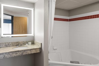 Premier Suite, 1 King Bed, Non Smoking