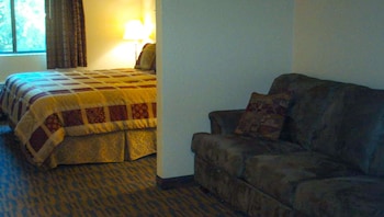 One king suite non smoking