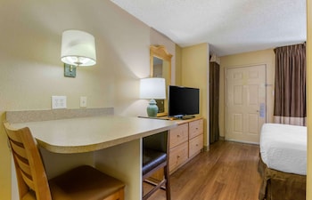 Studio, 1 Queen Bed, Non Smoking