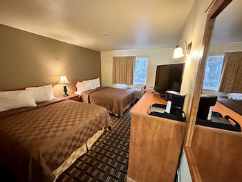 Standard Room, 2 Queen Beds, Non Smoking