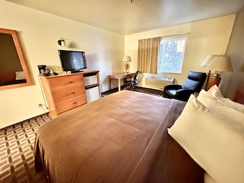 Standard Room, 1 Queen Bed, Non Smoking