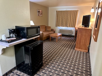 Junior Suite, Non Smoking (2 Queen and 1 Sofa Bed)