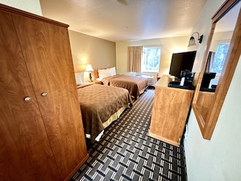 Standard Room, 2 Queen Beds, Non Smoking