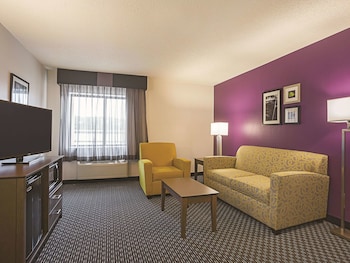 Suite, 1 King Bed, Non Smoking