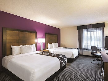 Room, 2 Queen Beds, Non Smoking