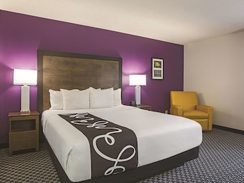 Suite, 1 King Bed, Non Smoking