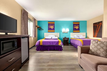 Deluxe Room, 2 Queen Beds, Non Smoking