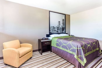 Standard Room, 1 Queen Bed
