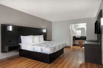 Standard Room, 1 Queen Bed, Non Smoking