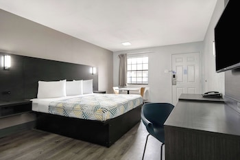 Standard Room, 1 Queen Bed, Non Smoking