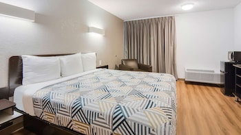 Standard Room, 1 King Bed, Non Smoking