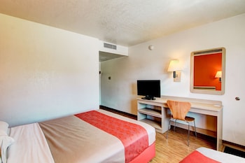 Standard Room, 2 Double Beds, Non Smoking