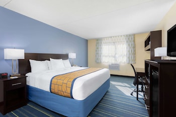 Room, 1 King Bed, Non Smoking