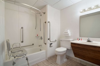 Standard Room, 2 Double Beds, Non Smoking (Double Room)