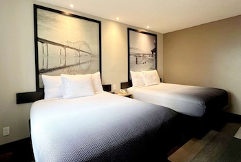 Room, 2 Queen Beds, Non Smoking