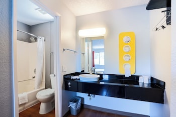 Standard Room, 2 Double Beds, Non Smoking, Refrigerator