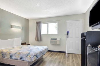 Deluxe Room, 1 Double Bed, Accessible, Non Smoking