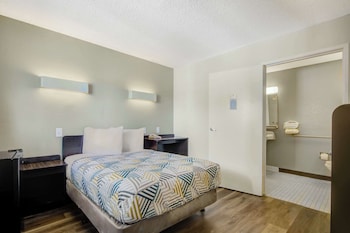 Deluxe Room, 1 Double Bed, Accessible, Non Smoking