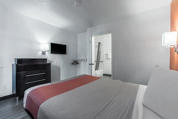 Standard Room, 1 Queen Bed, Accessible, Non Smoking