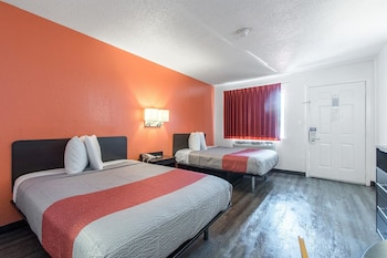 Standard Room, 1 Queen Bed, Non Smoking