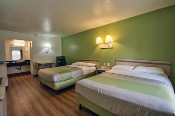 Deluxe Room, 2 Queen Beds, Non Smoking, Kitchenette