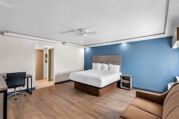 Suite, 1 King Bed