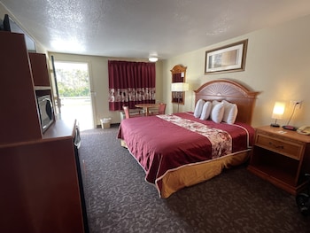 Room, 1 King Bed, Accessible