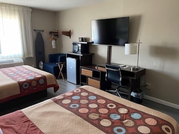 Standard Room, 2 Queen Beds, Non Smoking