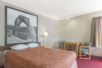 Standard Room, 2 Queen Beds (NO PETS)