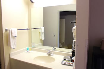 Room, 1 King Bed, Accessible, Non Smoking (Mobility)