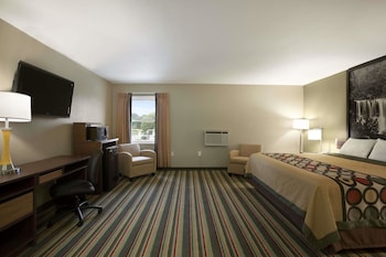 Deluxe Room, 1 King Bed, Non Smoking
