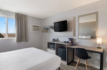 Standard Room, 1 Queen Bed, Non Smoking