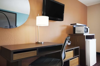 Standard Room, 1 Queen Bed, Accessible, Non Smoking (Mobility)