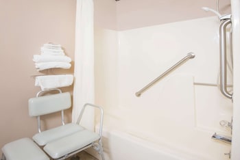Room, 1 King Bed, Accessible, Non Smoking (Mobility)