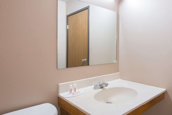 Room, 1 King Bed, Accessible, Non Smoking (Mobility)