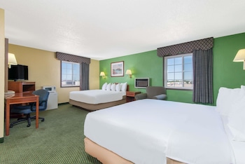 Room, Non Smoking (2 King Beds)