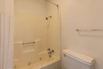 Standard Room, 1 King Bed, Smoking