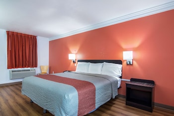 Deluxe Room, 1 King Bed, Accessible, Non Smoking