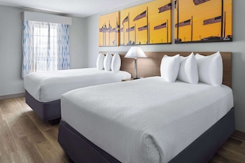 Standard Room, 2 Double Beds, Smoking, Microwave