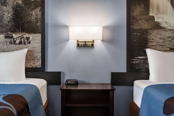 Room, 2 Queen Beds, Non Smoking