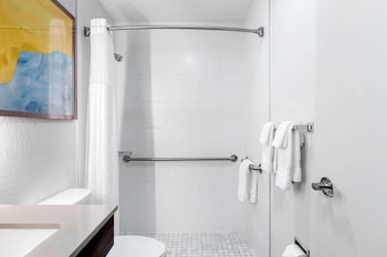 Standard Room, 1 Double Bed, Accessible, Non Smoking