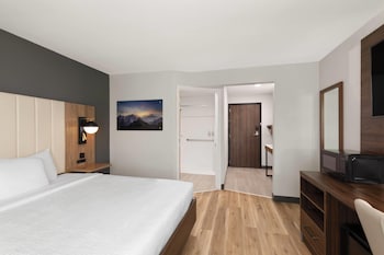Room, 1 Queen Bed, Accessible, Non Smoking (Mobility/Hearing Impaired Accessible)