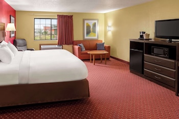 Studio Suite, 1 King Bed, Non Smoking