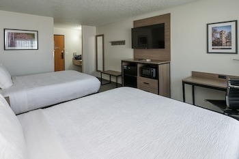 Standard Room, 2 Queen Beds, Walk Up