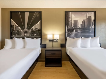 Room, 2 Queen Beds, Non Smoking