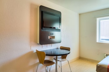 Deluxe Room, 2 Double Beds, Non Smoking, Refrigerator & Microwave
