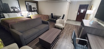 Suite, Multiple Beds, Non Smoking