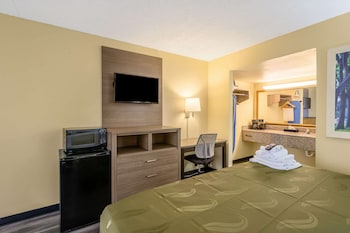 Standard Room, 1 King Bed, Non Smoking