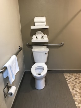 Standard Room, 2 Queen Beds, Accessible, Non Smoking